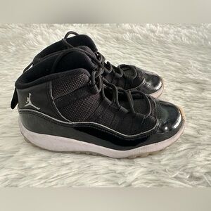 Authentic Nike Air Jordan 11 XI Retro kids‎ 10 C